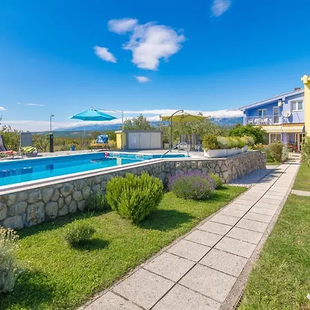 Holiday home Poolincluded - Seaview Villa Nika Posedarje