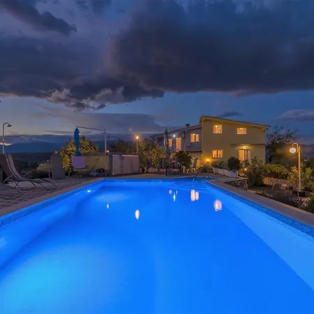 Poolincluded - Seaview Villa Nika Holiday home *