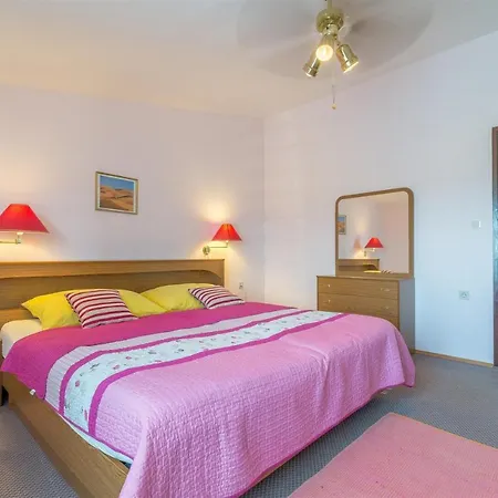 Holiday home Poolincluded - Seaview Villa Nika Posedarje
